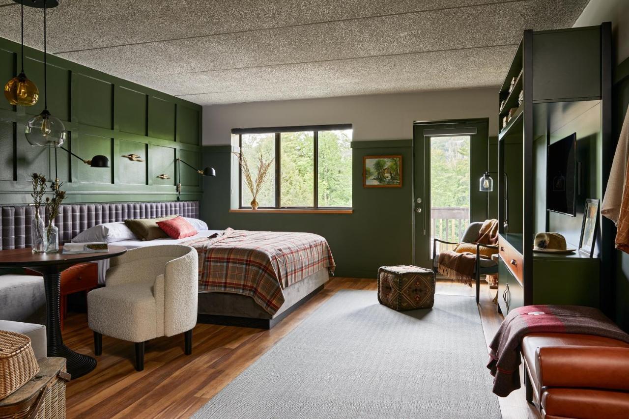 Hunter Lodge, A Bluebird By Lark Exterior foto