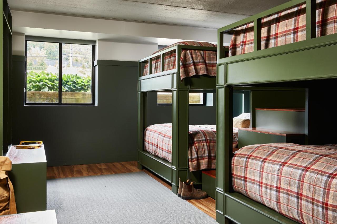Hunter Lodge, A Bluebird By Lark Exterior foto