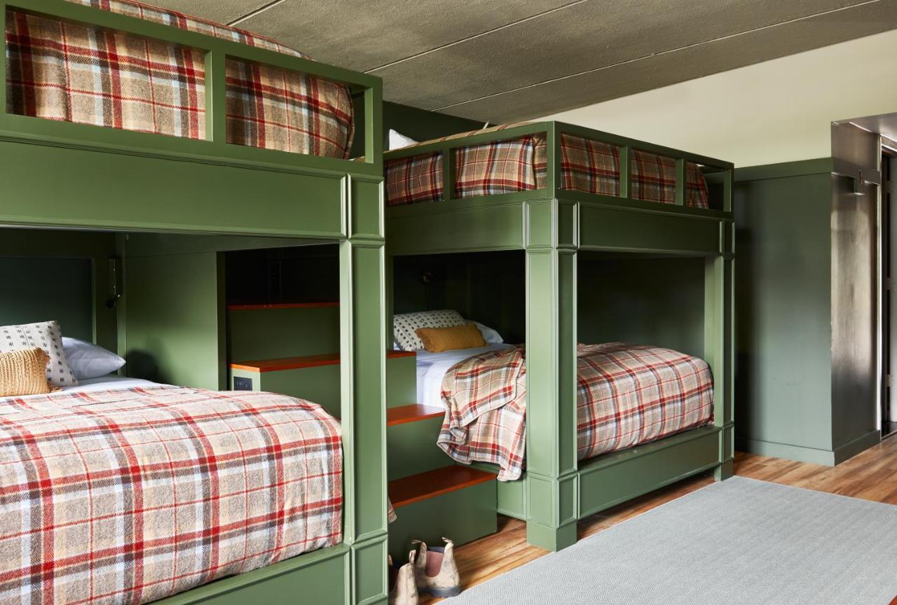 Hunter Lodge, A Bluebird By Lark Exterior foto