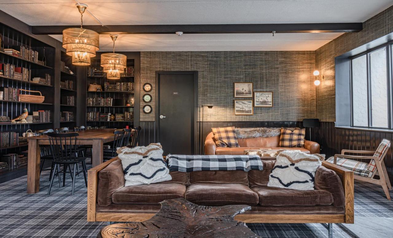 Hunter Lodge, A Bluebird By Lark Exterior foto