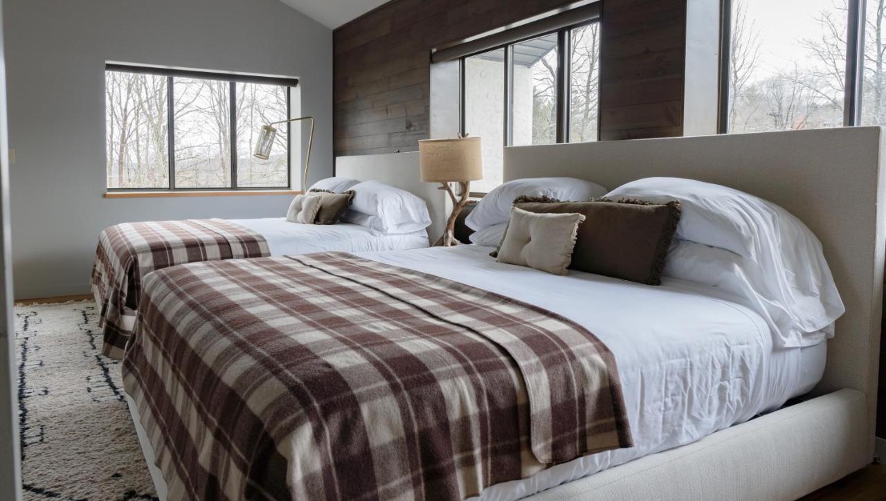 Hunter Lodge, A Bluebird By Lark Exterior foto