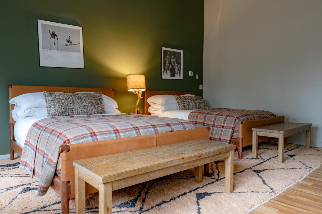 Hunter Lodge, A Bluebird By Lark Exterior foto