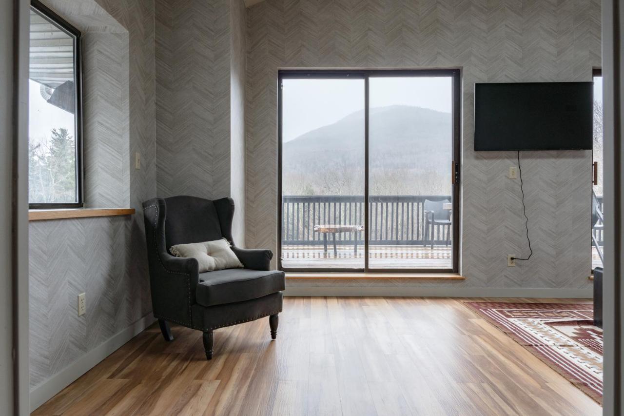 Hunter Lodge, A Bluebird By Lark Exterior foto